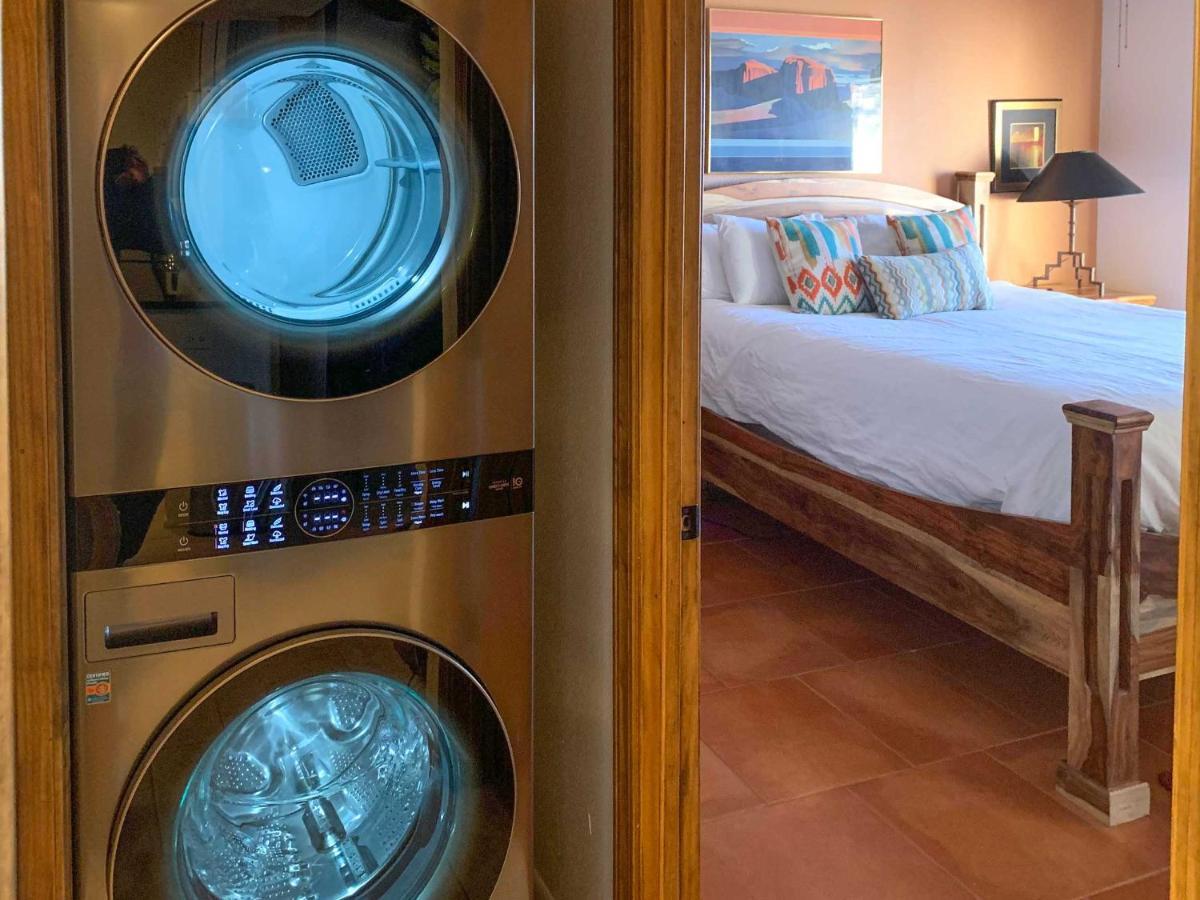 Adobe-Style Abode With Amenities - Walk To Plaza! Apartment Santa Fe Bagian luar foto