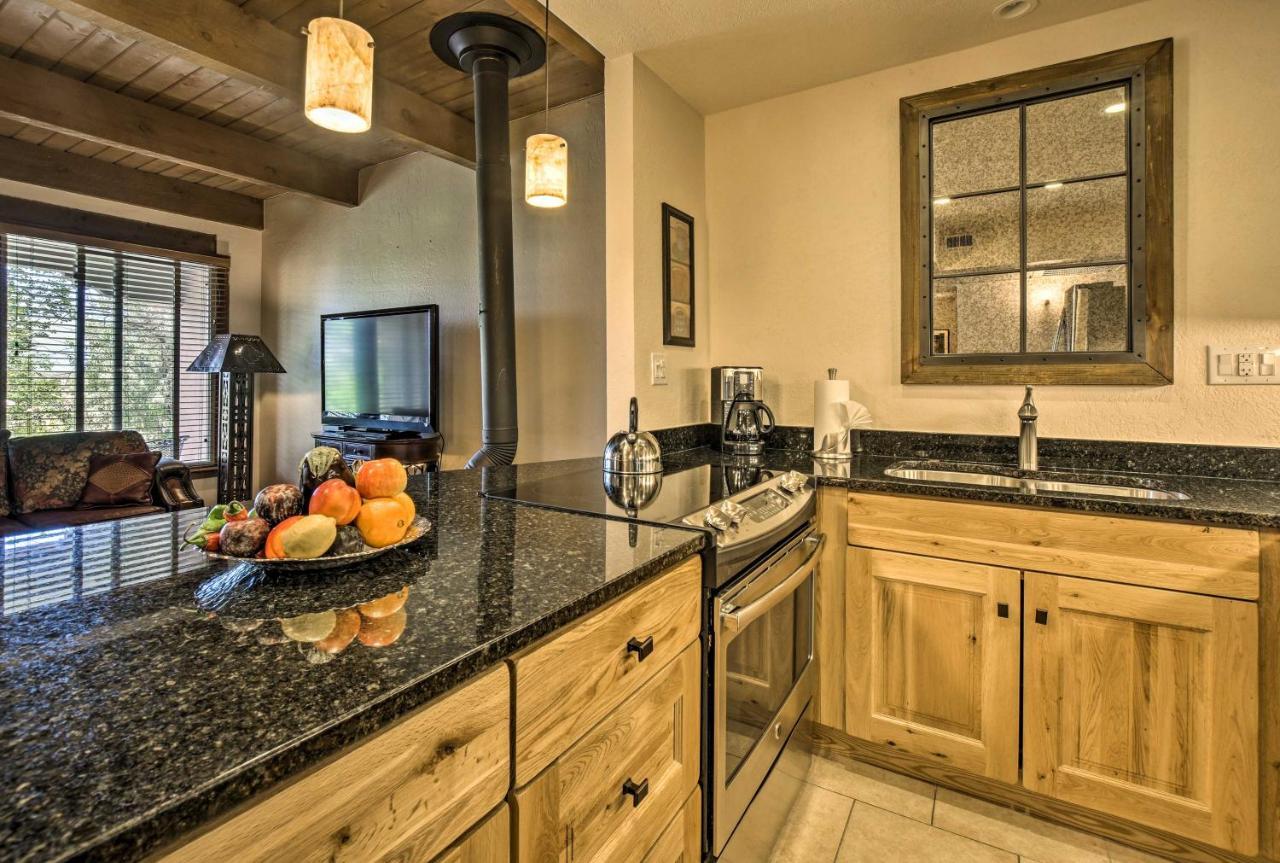 Adobe-Style Abode With Amenities - Walk To Plaza! Apartment Santa Fe Bagian luar foto