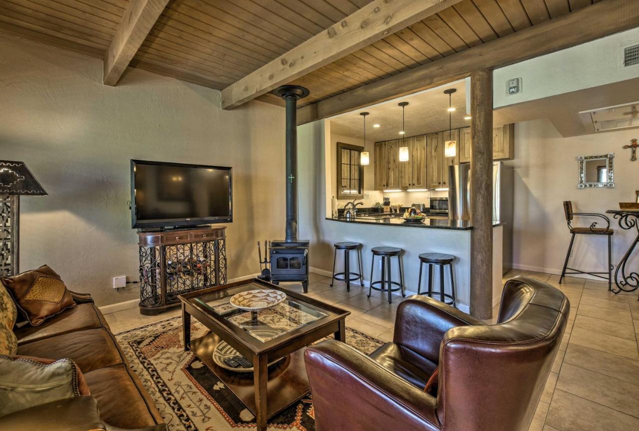 Adobe-Style Abode With Amenities - Walk To Plaza! Apartment Santa Fe Bagian luar foto