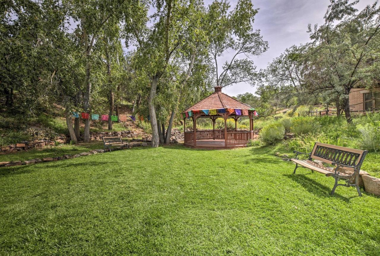 Adobe-Style Abode With Amenities - Walk To Plaza! Apartment Santa Fe Bagian luar foto