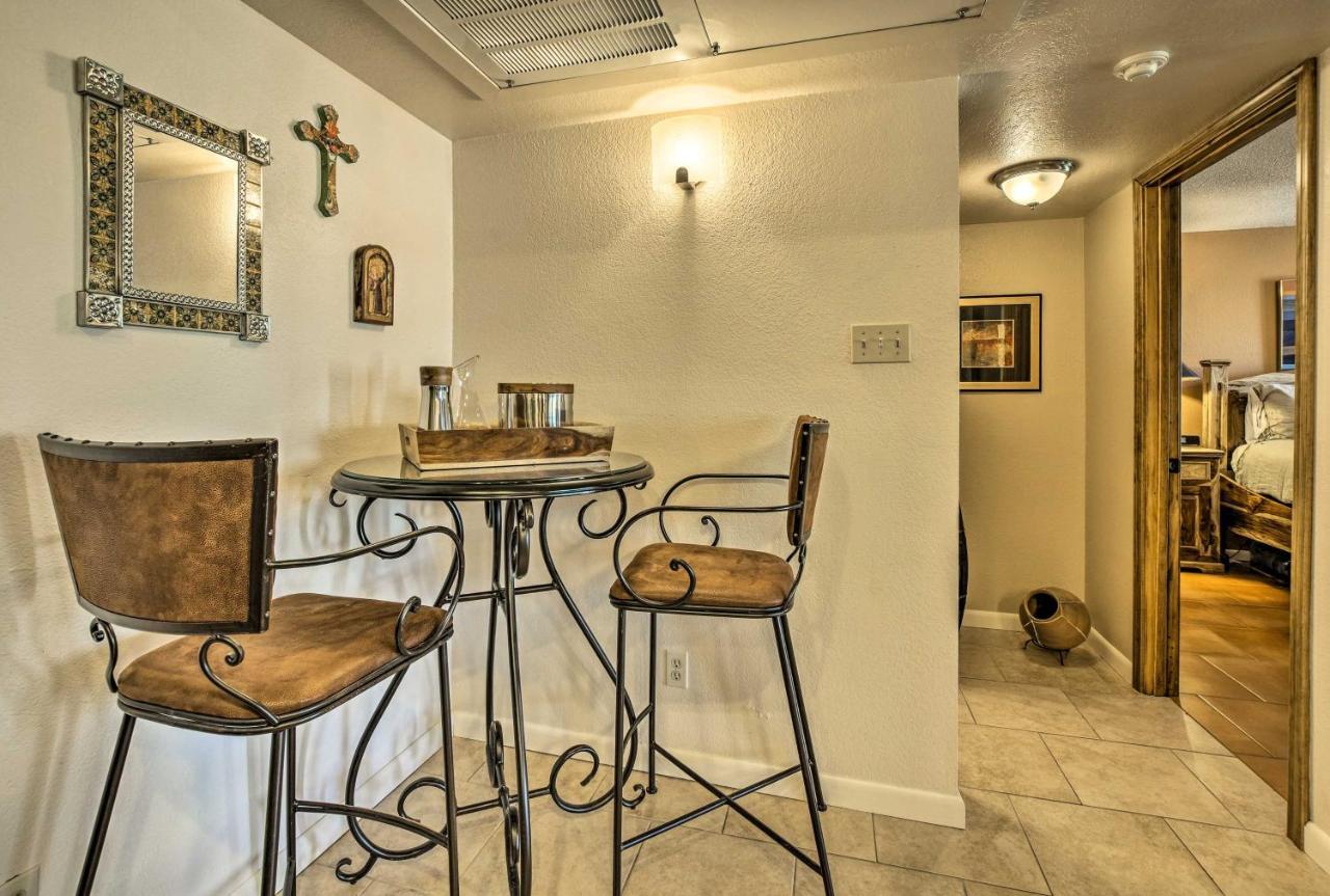 Adobe-Style Abode With Amenities - Walk To Plaza! Apartment Santa Fe Bagian luar foto
